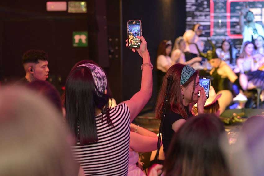 Espectáculo y cena para empresas Espectáculo y cena para empresas